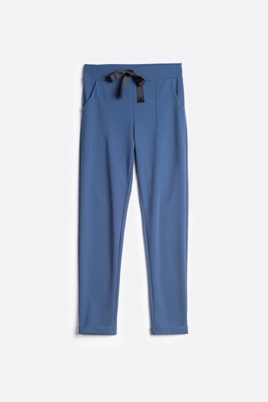 Pantalone jogger waist con tasche sagomate e orlo con risvolto