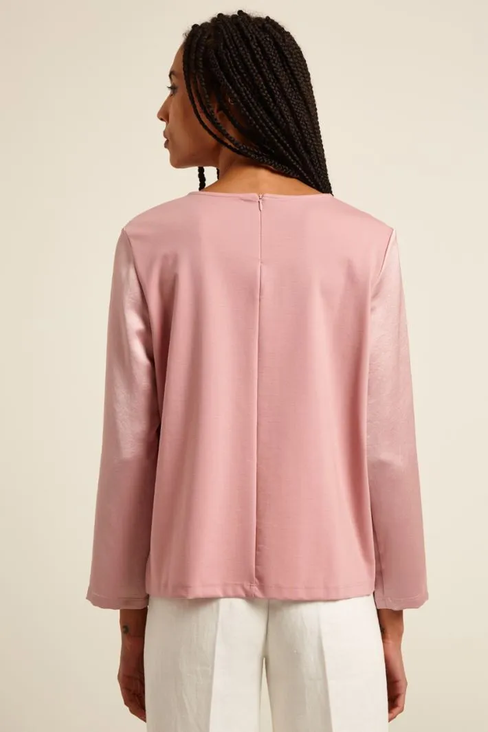 T-shirt in raso e jersey